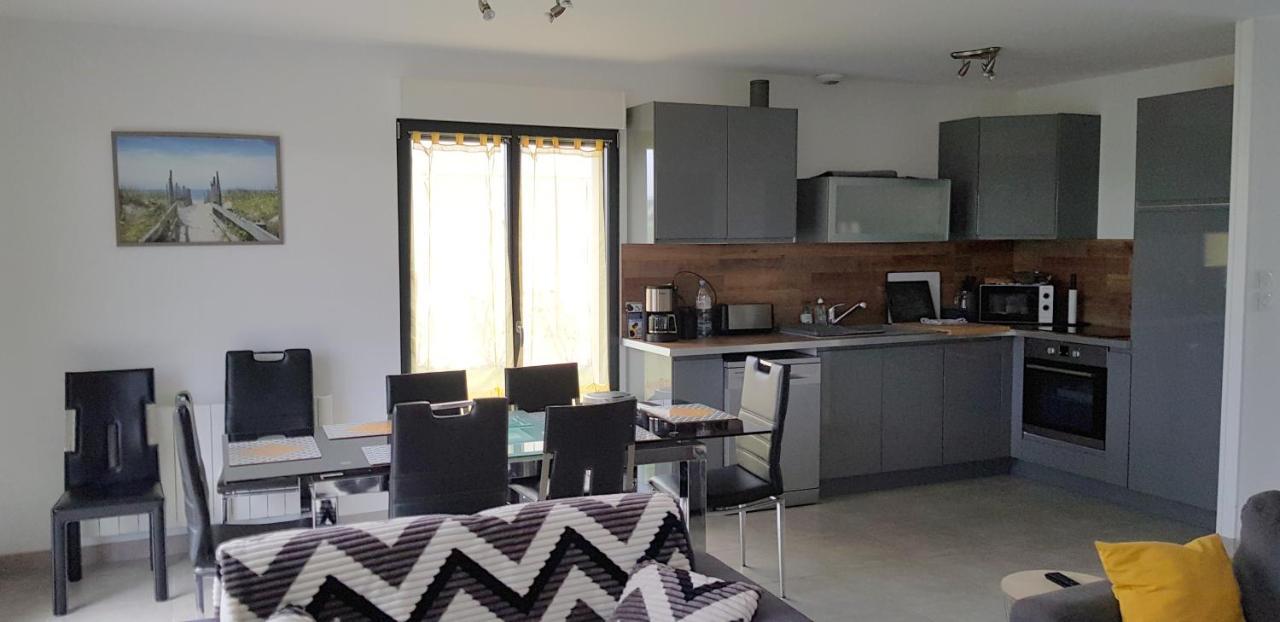 Holiday home Ideal Famille&groupe D'amis - 4min A Pied De La - Parking Prive - Wifi Gratuit - Terrasse - Calme - Draps Et Serviettes Fournis
