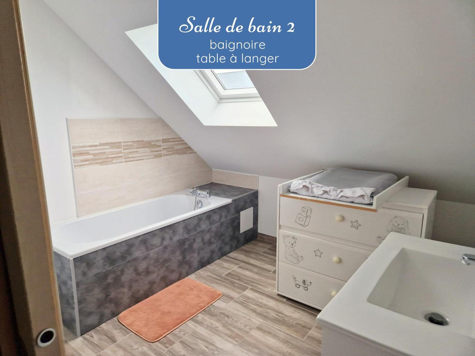 Sherman & Willy Jeep - 2 Maisons De Vacances, 4min A Pied De La - Parking Prive - Wifi Gratuit - Terrasse - Calme Saint-Come-de-Fresne