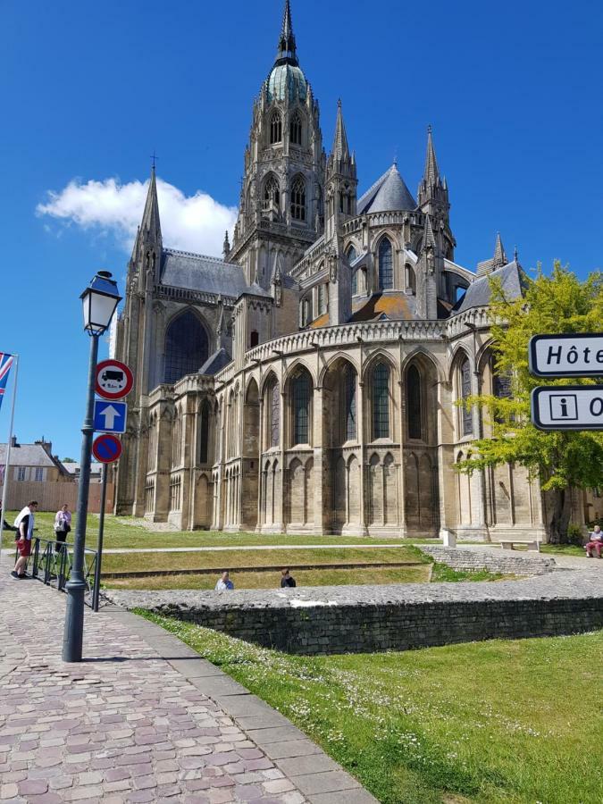 Ideal Famille&groupe D'amis - 4min A Pied De La - Parking Prive - Wifi Gratuit - Terrasse - Calme - Draps Et Serviettes Fournis *